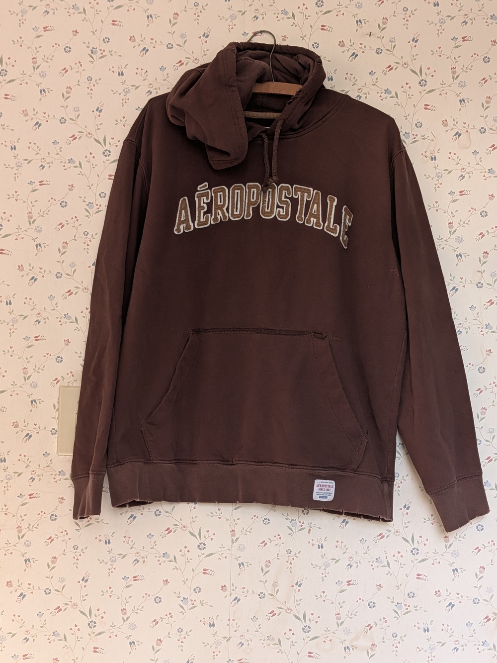 Aeropostale Men's Dark Brown Logo Pullover Hoodie Pockets Manufacturer Thrashed